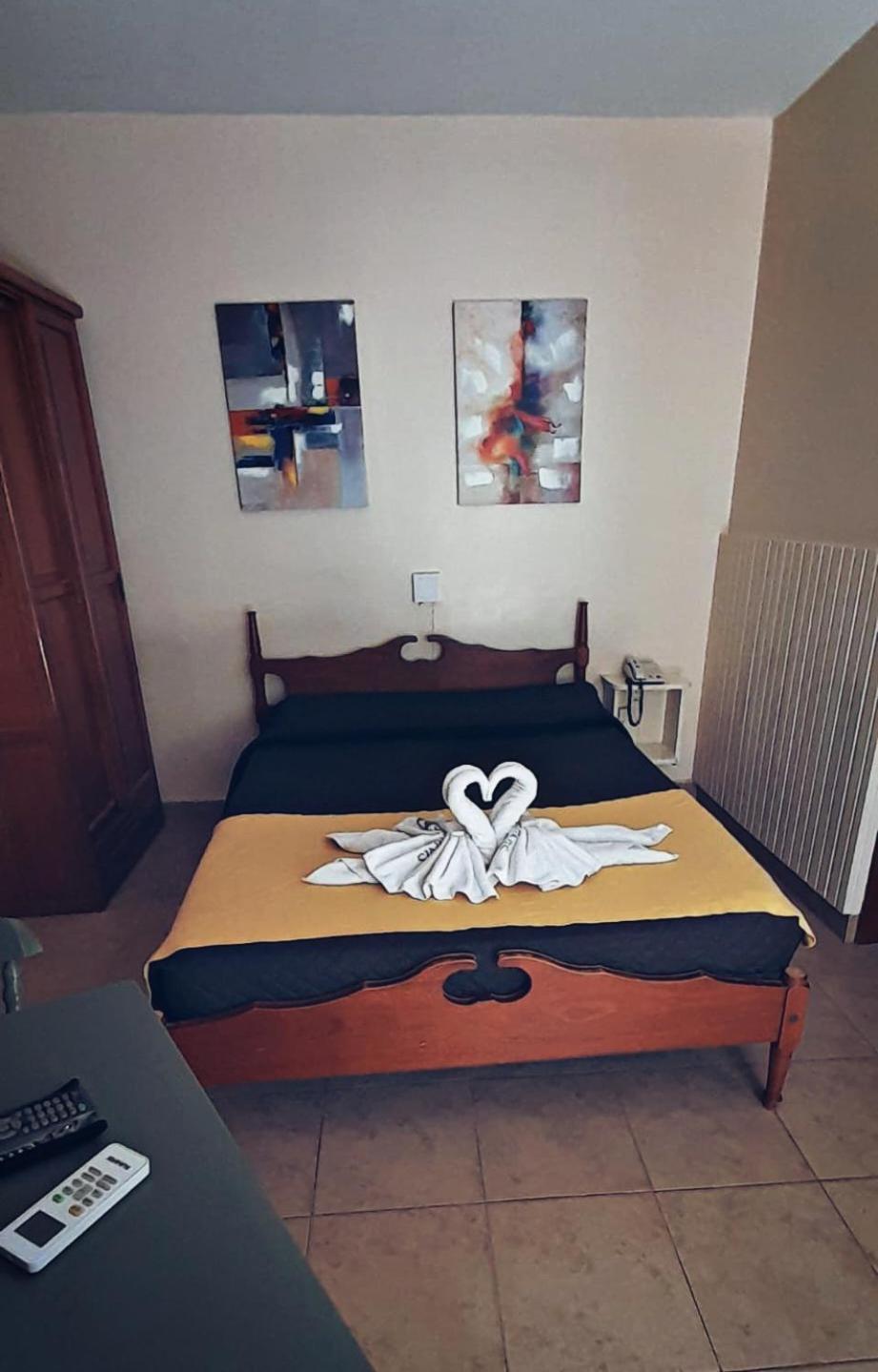 Apart Hotel Geminis Termas del Dayman Ngoại thất bức ảnh